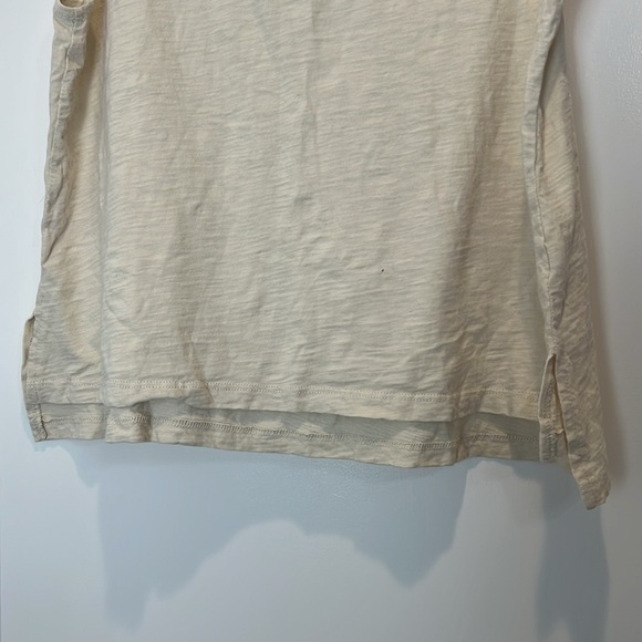 Roxy Cream Muscle Tee with Sun Graphic size large. - Picture 3 of 7